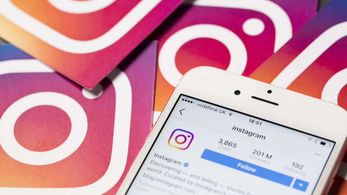 how to manage Instagram followers